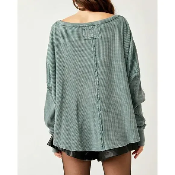 NWOT We the Free / Free People Microphone Drop Thermal Top Silver Pine Size XS - Picture 3 of 12